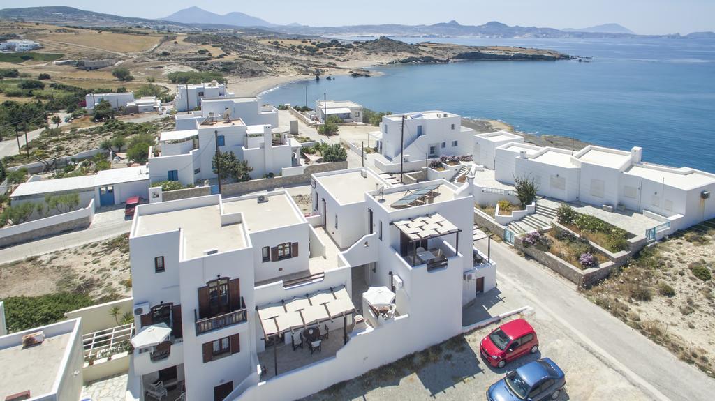 Niriides Studios Pachaina Dış mekan fotoğraf