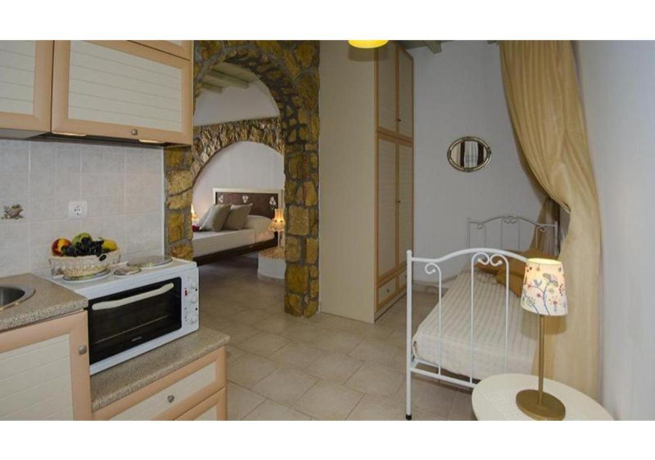 Niriides Studios Pachaina Dış mekan fotoğraf